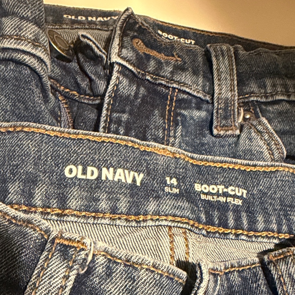Old Navy Boy’s Size 14 Slim Bootcut Jeans (2)